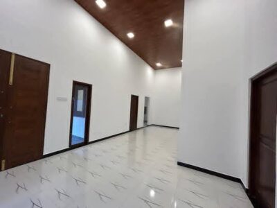 BRAND NEW, FULLY EQUIPPED, 4-BEDROOM HOUSE (NEVER OCCUPIED) LOCATED 500M FROM HIGH LEVEL ROAD IN WATARAKA, HOMAGAMA