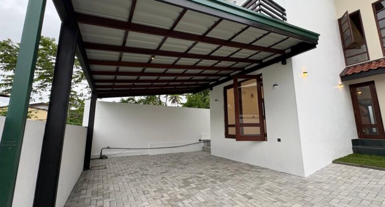 BRAND NEW LUXURY HOUSE FOR SALE – BATTARAMULLA