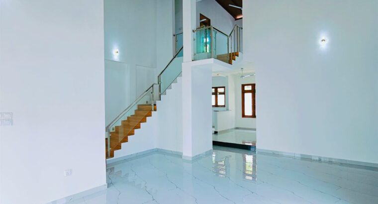 SUPER LUXURY 2-STOREY HOUSE WITH ROOFTOP FOR SALE – POLGASOWITA, KOTTAWA ROAD