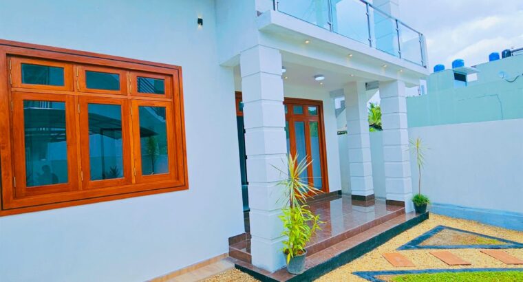 SUPER LUXURY 2-STOREY HOUSE WITH ROOFTOP FOR SALE – POLGASOWITA, KOTTAWA ROAD